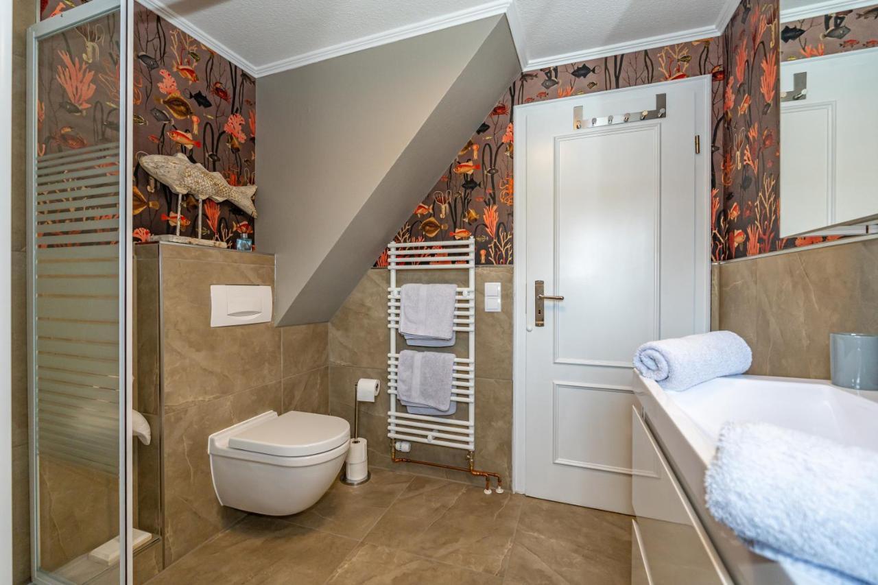 Gemuetliche Wohnung Unter Reet Mit Pool Und Sauna In Keitum Exteriör bild