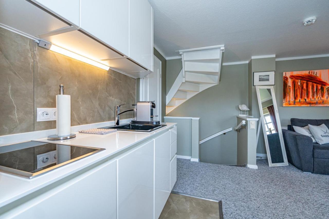 Gemuetliche Wohnung Unter Reet Mit Pool Und Sauna In Keitum Exteriör bild