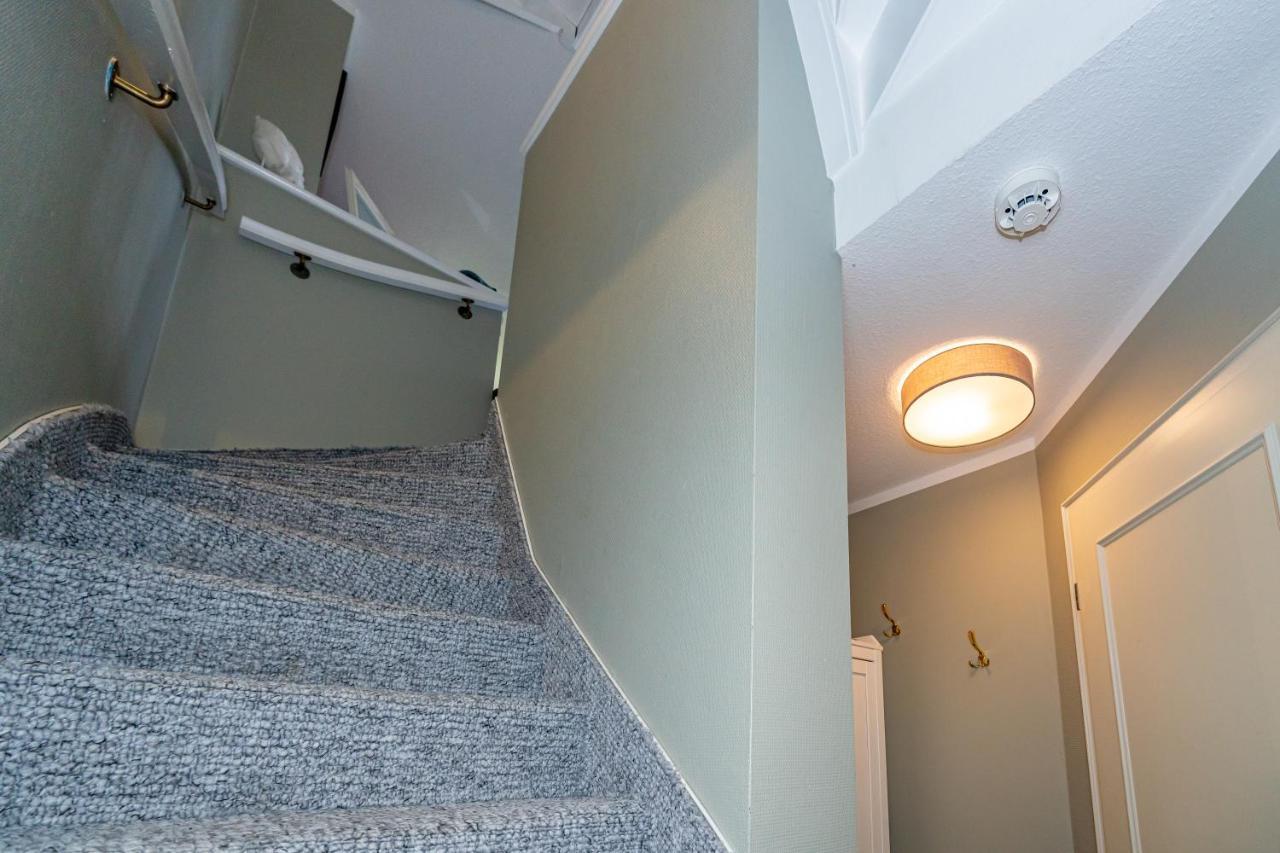 Gemuetliche Wohnung Unter Reet Mit Pool Und Sauna In Keitum Exteriör bild